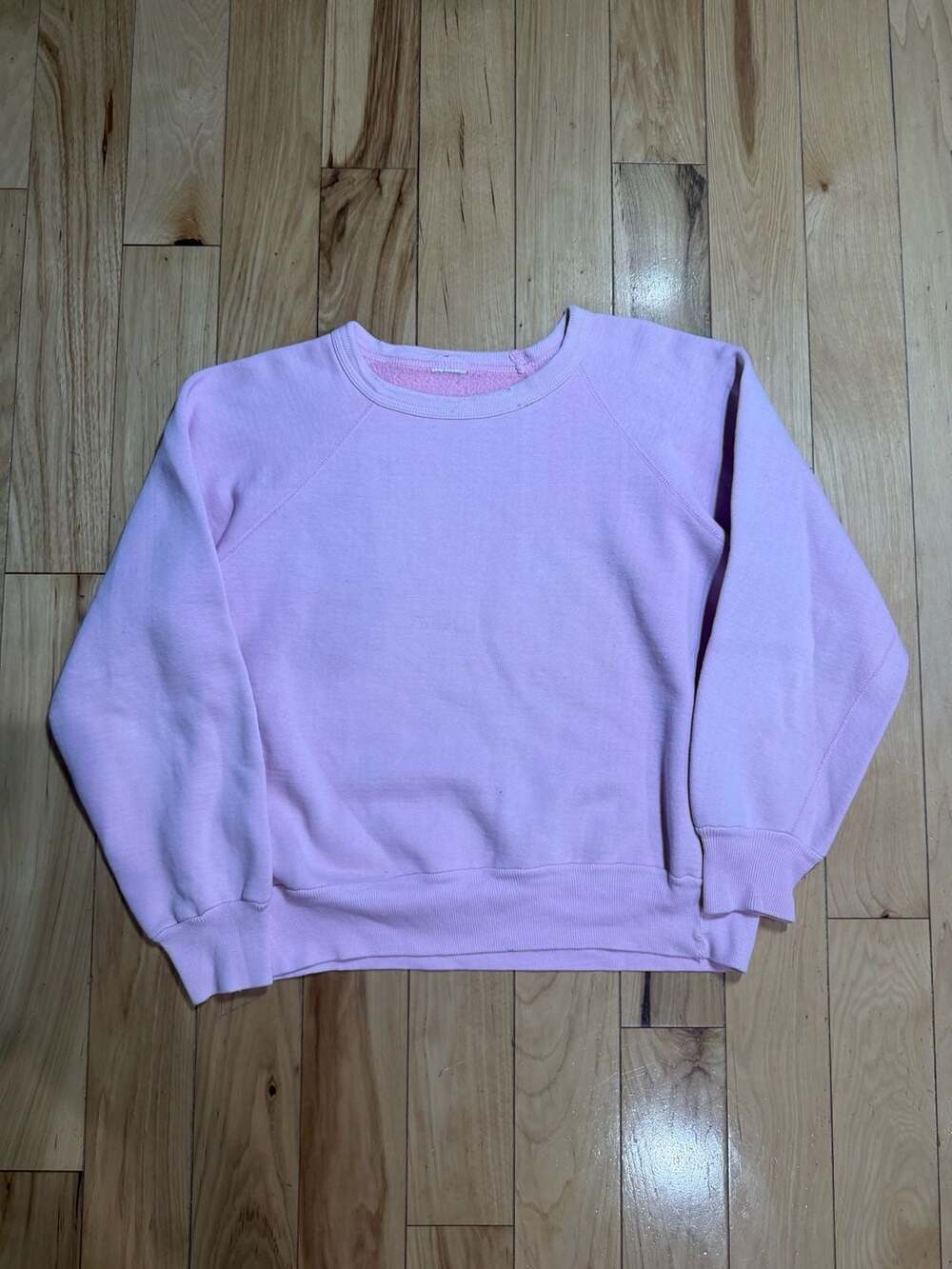 Vintage 80s Boxy Pastel Pink Raglan Crewneck Sweatshirt